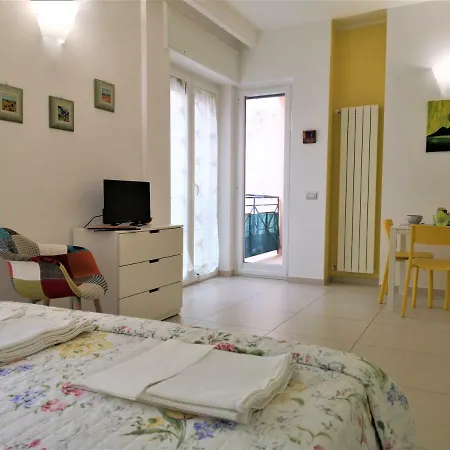 Caponapoli 8 Holiday home Naples
