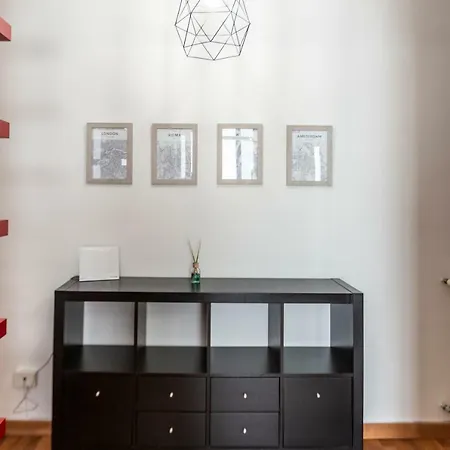 Mary J Apartment