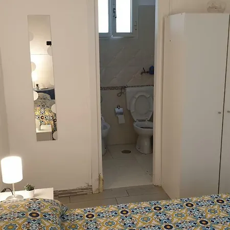 Holiday home Scugnizzi *