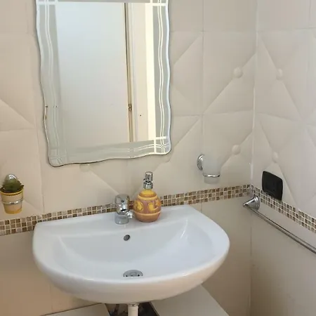 Holiday home Scugnizzi *