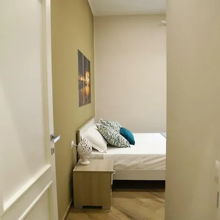 Domus Cordis Apartment Naples