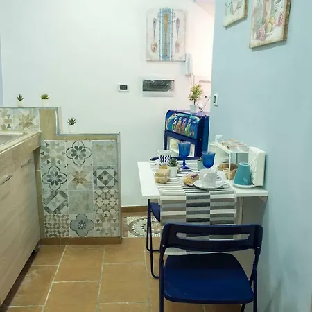 Little House * Naples
