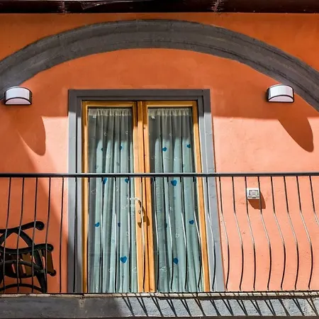 Little House Apartment *