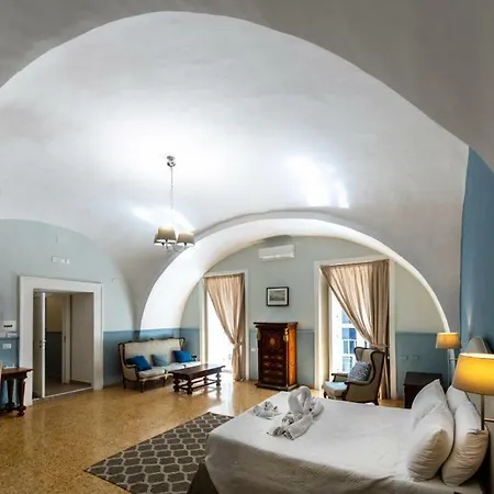 Aragonese Luxury