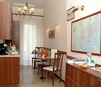 La Dimora Di Nettuno Bed & Breakfast Naples