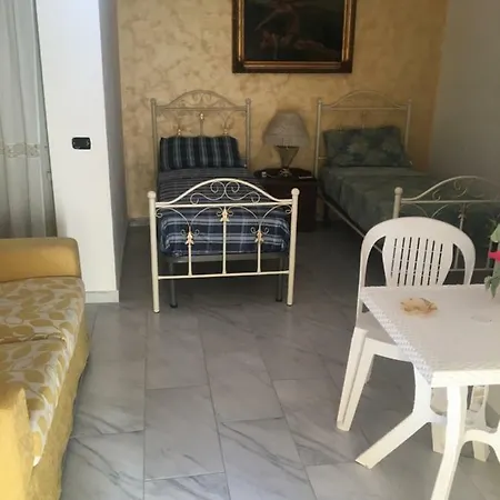 Casa Donnaregina Napoli