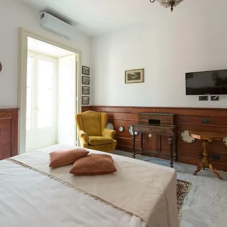 Bed & Breakfast Palazzo Doria D'angri Napels