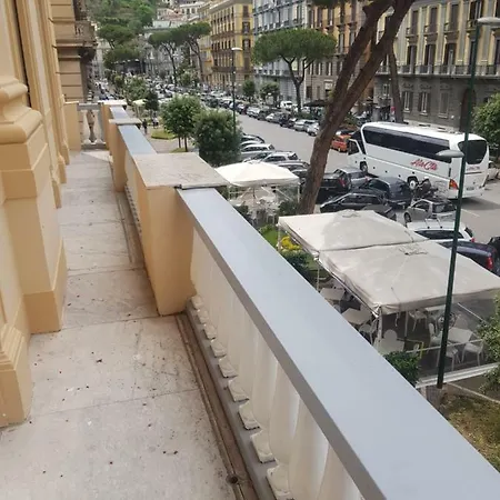 Regina Elena 2* Naples