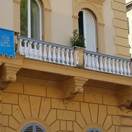 Regina Elena 2* Naples