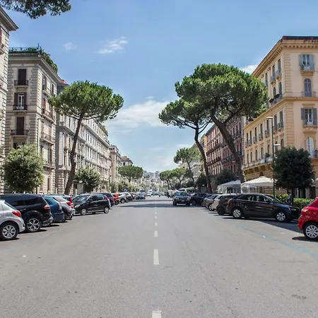 Regina Elena 2* Naples