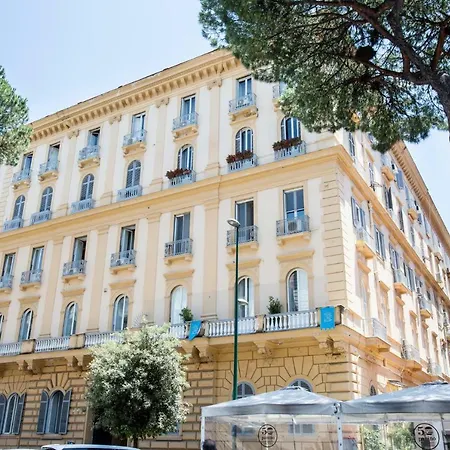 Bed & Breakfast Regina Elena Naples