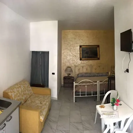 Casa Donnaregina