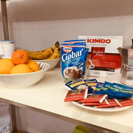 Alojamento de Acomodação e Pequeno-almoço Fiumara Nápoles