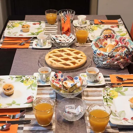 Al Borgo Orefici Bed & Breakfast Naples