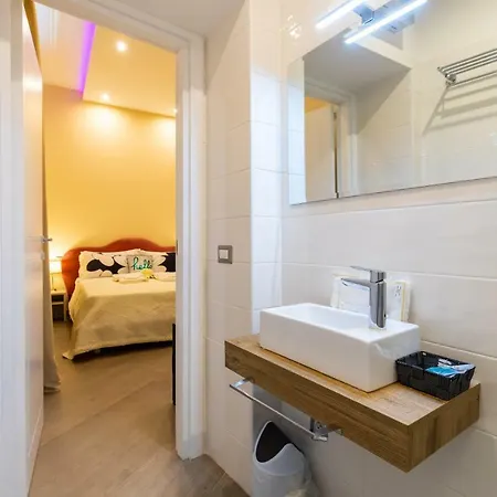Bed & Breakfast Holidays Naples