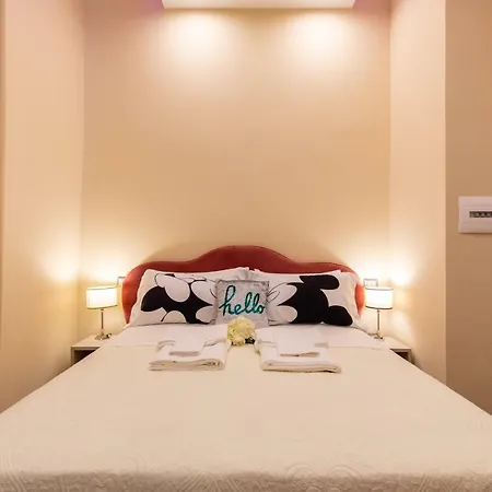 Holidays Bed & Breakfast 2*