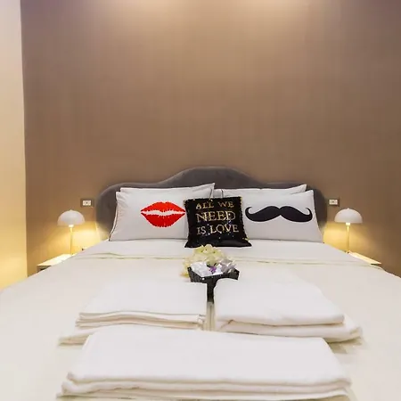 Bed & Breakfast Holidays Naples