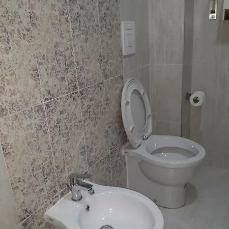 Regina House * Napoli
