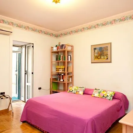 Casa 12 Bed and breakfast Nápoles