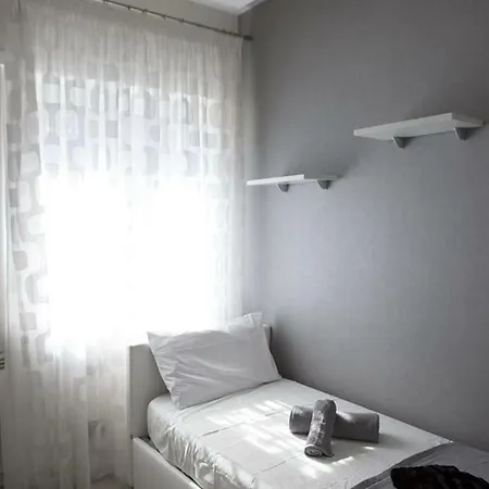Apartment Crystal Skyline Neapolis *