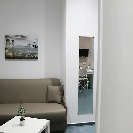 Konukevi Mascalzone Latino Luxury 2*