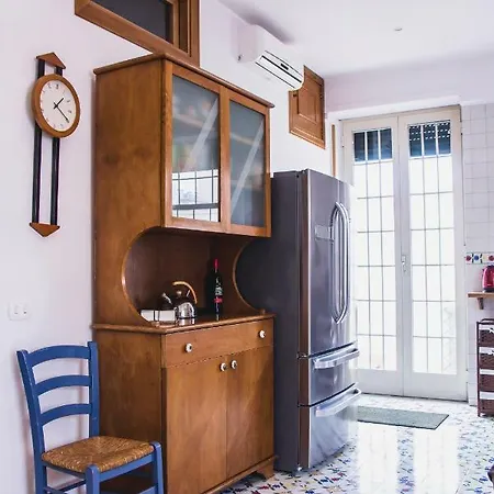 Le Terrazze A Mergellina 2* Napoli