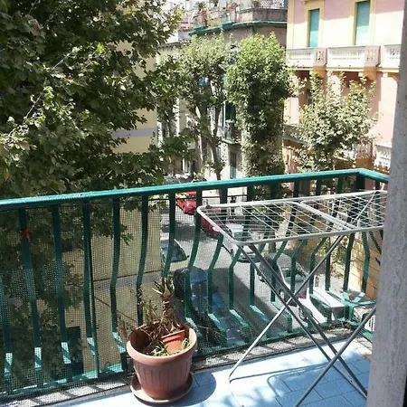 Luce Di Neapel