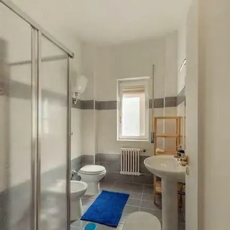 Alexander Bed & Breakfast 3*