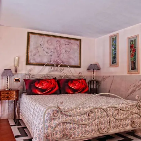 Casa Titi * Naples