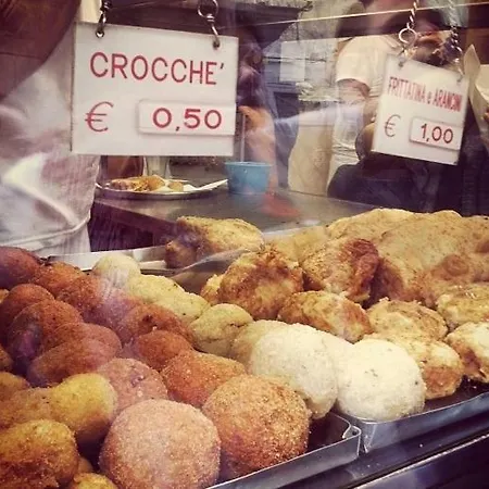 L'atrio Di San Gennaro Naples