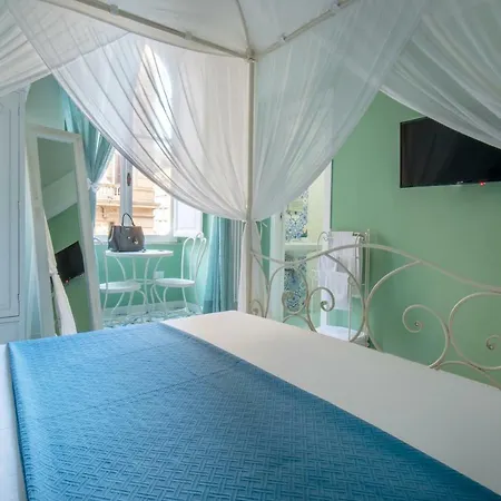 Regina Elena Bed & Breakfast