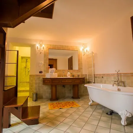 Marty House Naples