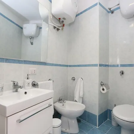 Rosa Apartment *