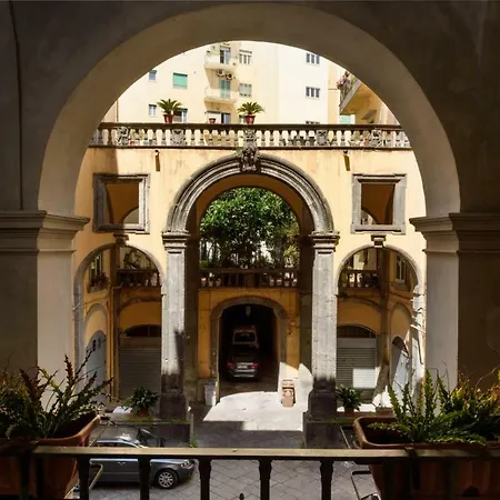 Bed & Breakfast Sarracino Relais 2*