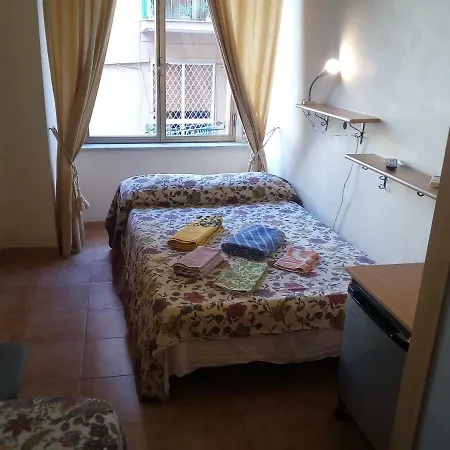 La Rosa Guest house Naples