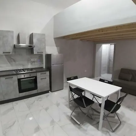 Апартаменты Casa Toto' Неаполь