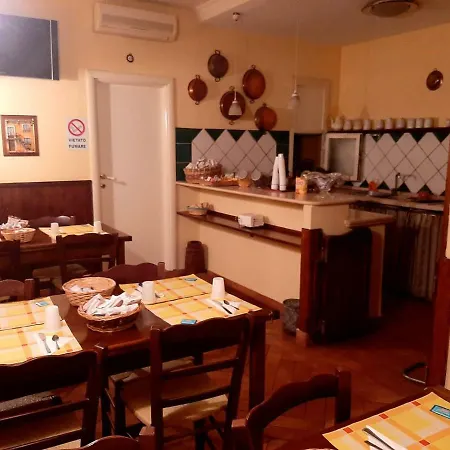 Conte Cavour 3* Napoli