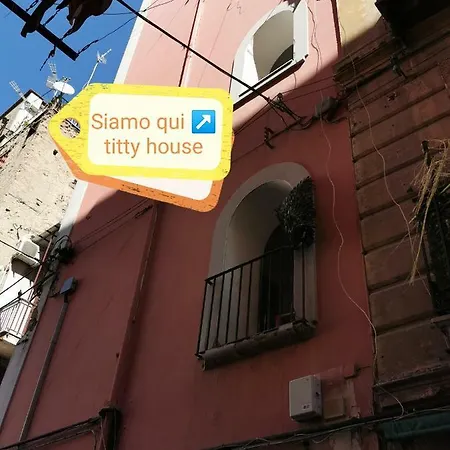 Apartment Titty House *
