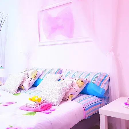 Maison Mari לינה וארוחת בוקר