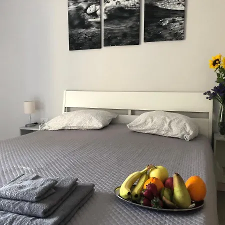 בית הארחה Easyhomeinnaples 3*