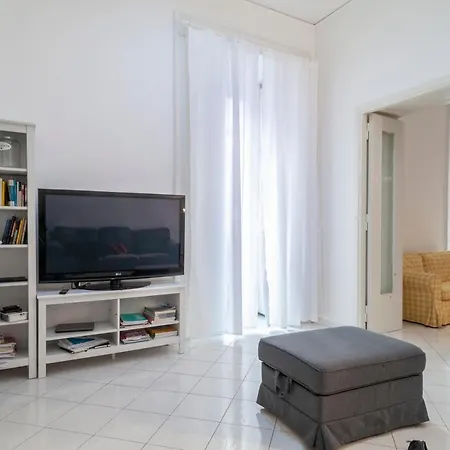 Al Monte Echia Apartment Naples