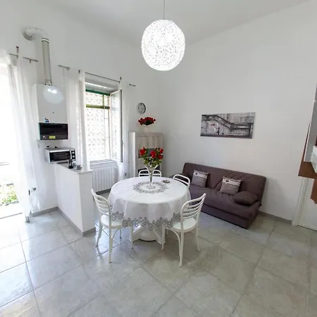 Apartment La Casa Delle Fate Naples
