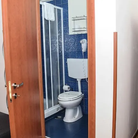 Отель Kennedy 2*