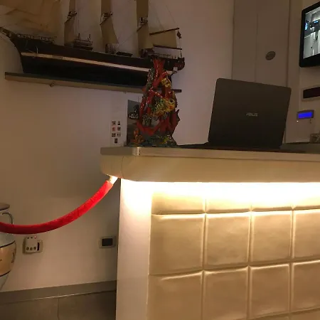 Alojamento de Acomodação e Pequeno-almoço Prestige Nápoles