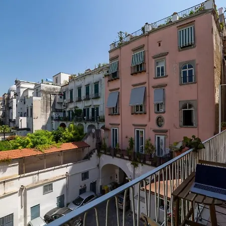 Apartment Portalba Palace: Spacious Three-bedroom With Views *