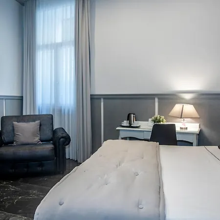 Elisio & Hotel 4*