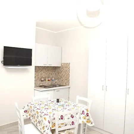 Appartamento Charming In With Free Parking 35m² Napoli