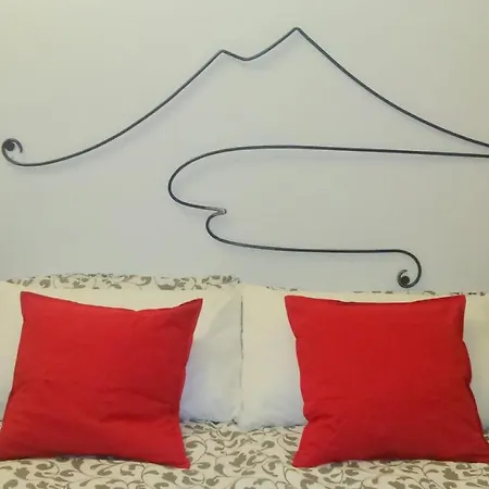 Vesuvius A Mezzocannone Apartment *