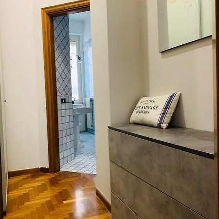 La Bella A Chiaia *