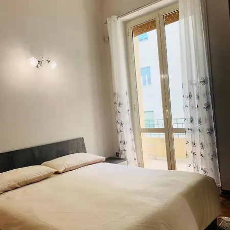 La Bella A Chiaia *
